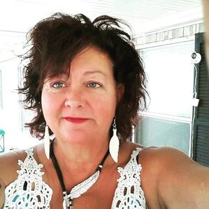 Meet your Posher, Anne